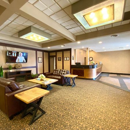 The George Dawson Inn & Conference Centre Dawson Creek Eksteriør bilde