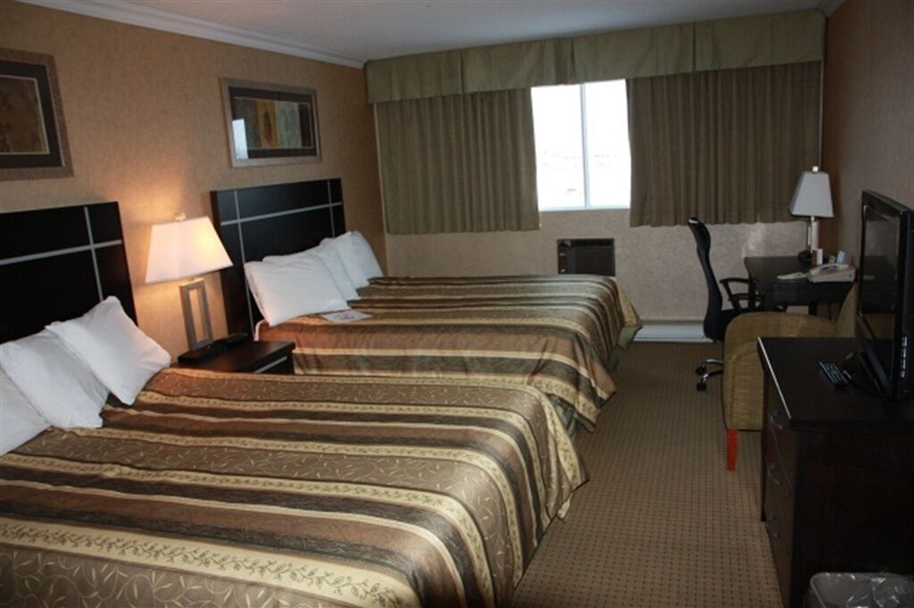 The George Dawson Inn & Conference Centre Dawson Creek Eksteriør bilde